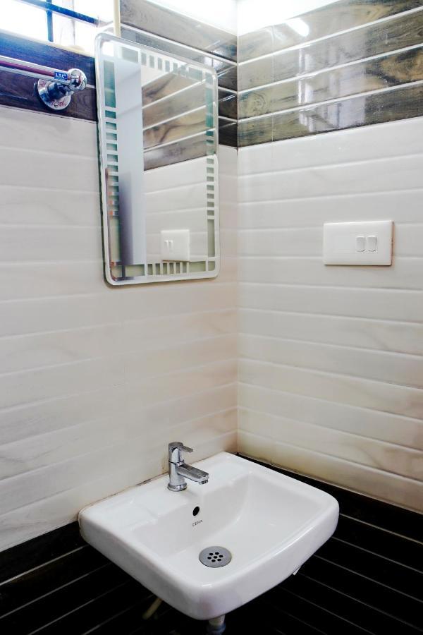 Reach Residency Hotel Kochi Kültér fotó