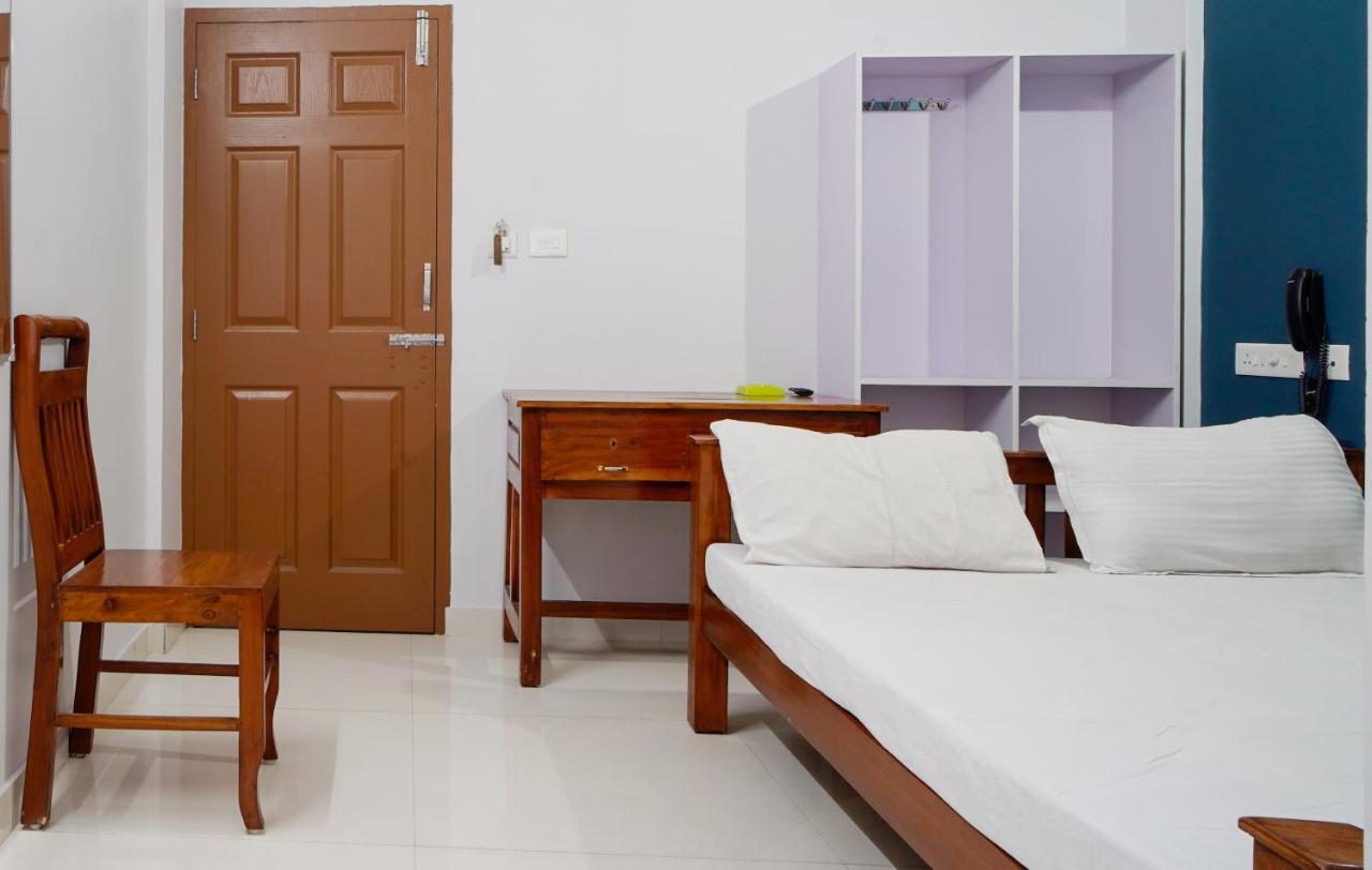Reach Residency Hotel Kochi Kültér fotó