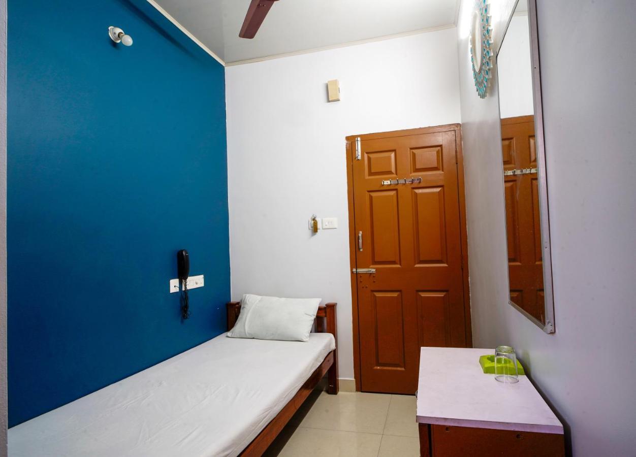 Reach Residency Hotel Kochi Kültér fotó