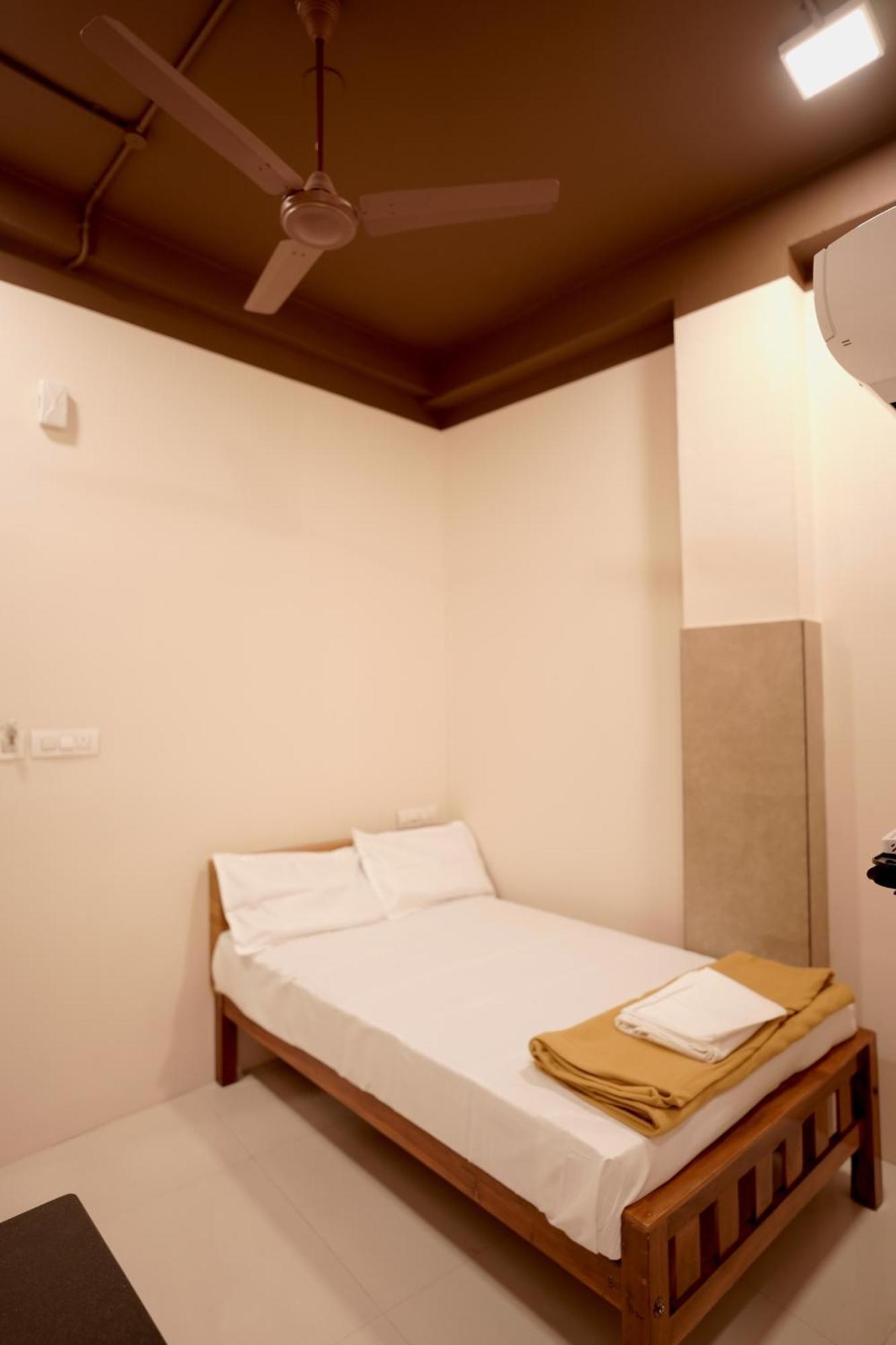 Reach Residency Hotel Kochi Kültér fotó