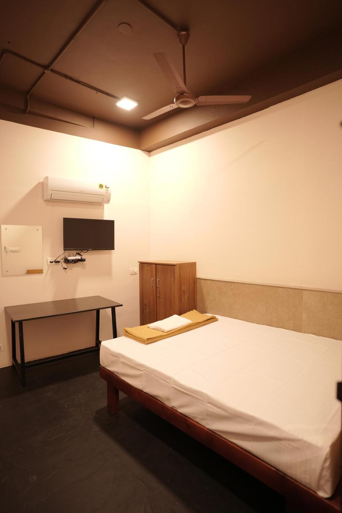 Reach Residency Hotel Kochi Kültér fotó